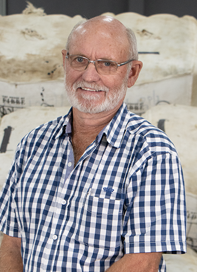 LOUIS HAYWARD  picture