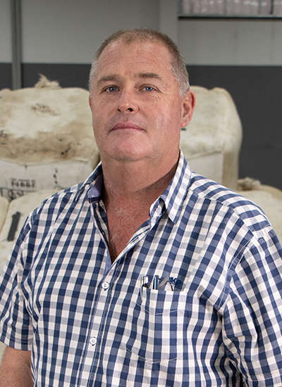 THINUS VAN SCHALKWYK picture